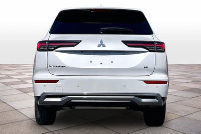 2026 Mitsubishi Outlander SE