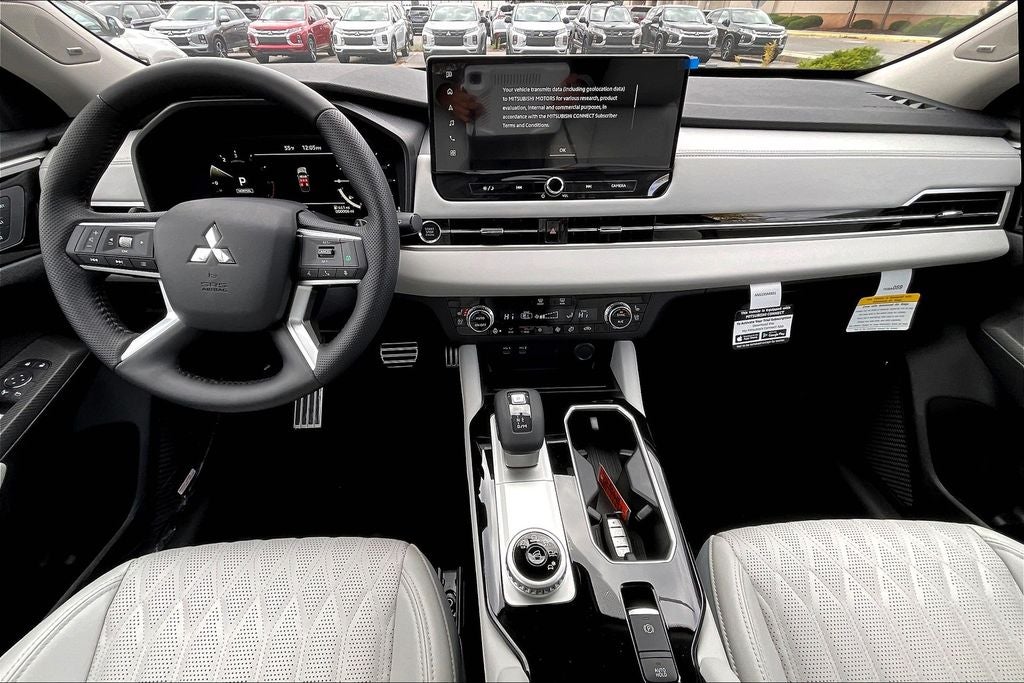 2025 Mitsubishi Outlander SEL