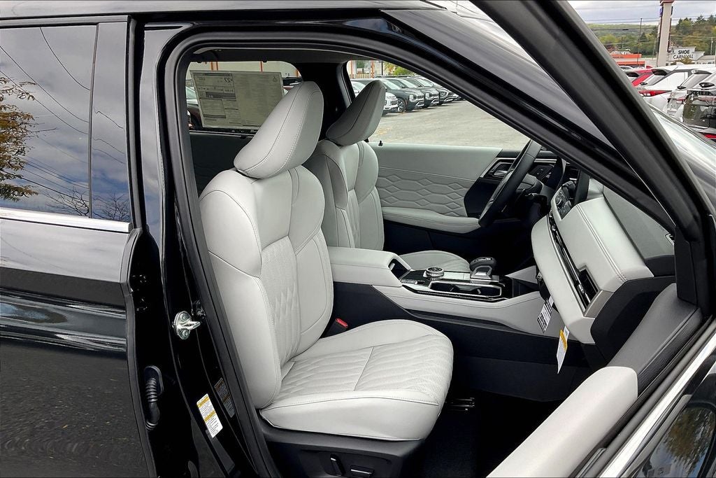 2025 Mitsubishi Outlander SEL