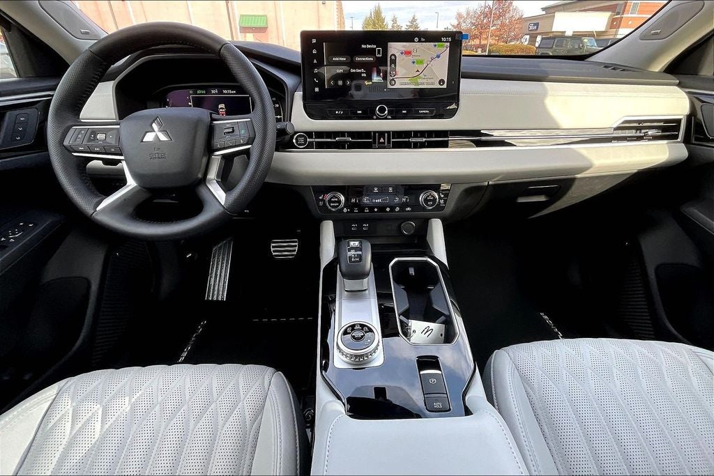 2025 Mitsubishi Outlander SEL