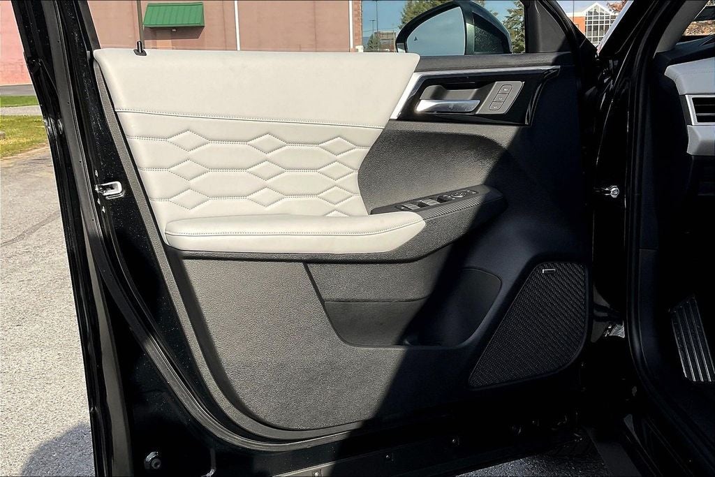 2025 Mitsubishi Outlander SEL