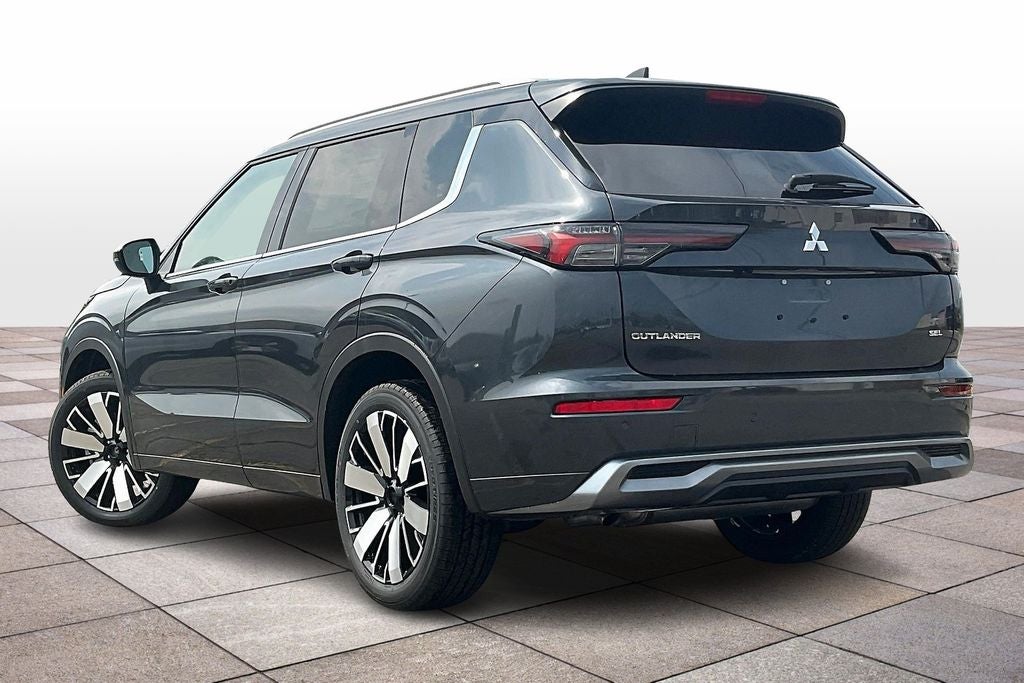 2025 Mitsubishi Outlander SEL