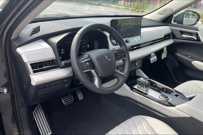 2025 Mitsubishi Outlander SEL