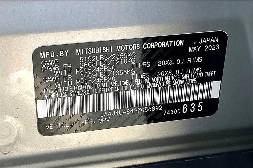 2023 Mitsubishi Outlander SE