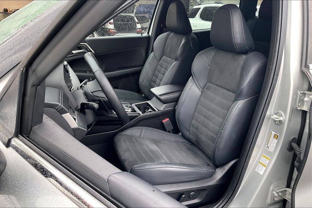 2022 Mitsubishi Outlander SE