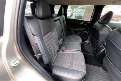 2022 Mitsubishi Outlander SE