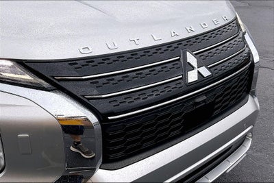 2022 Mitsubishi Outlander SE