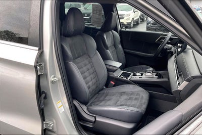 2022 Mitsubishi Outlander SE