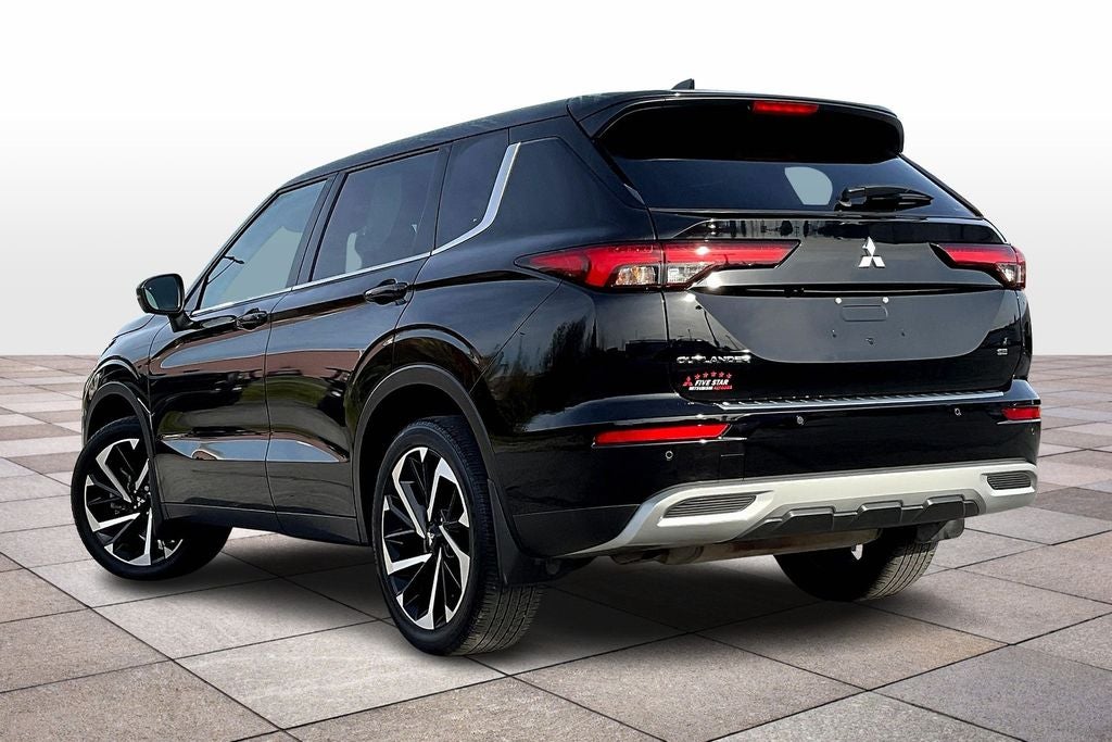 2022 Mitsubishi Outlander SE