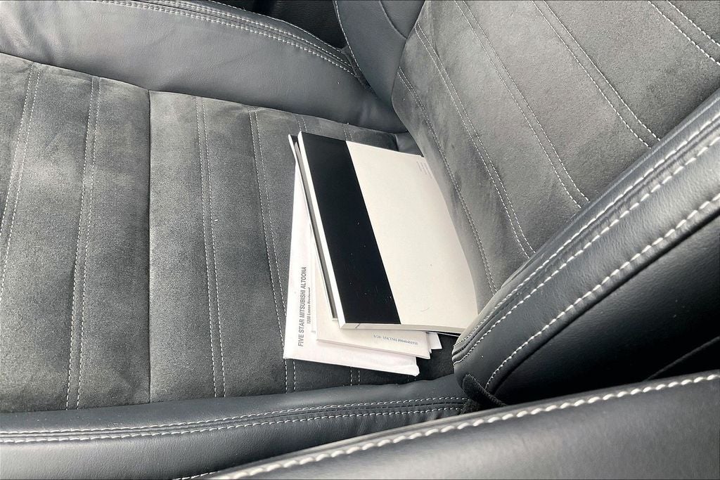 2022 Mitsubishi Outlander SE w/Tech