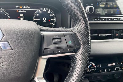 2022 Mitsubishi Outlander SE w/Tech