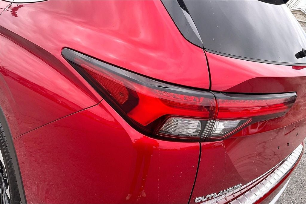 2022 Mitsubishi Outlander SE w/Tech