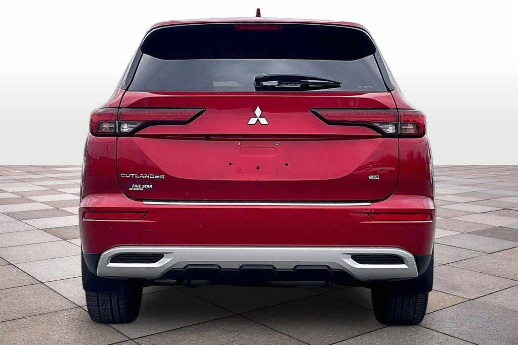 2022 Mitsubishi Outlander SE w/Tech