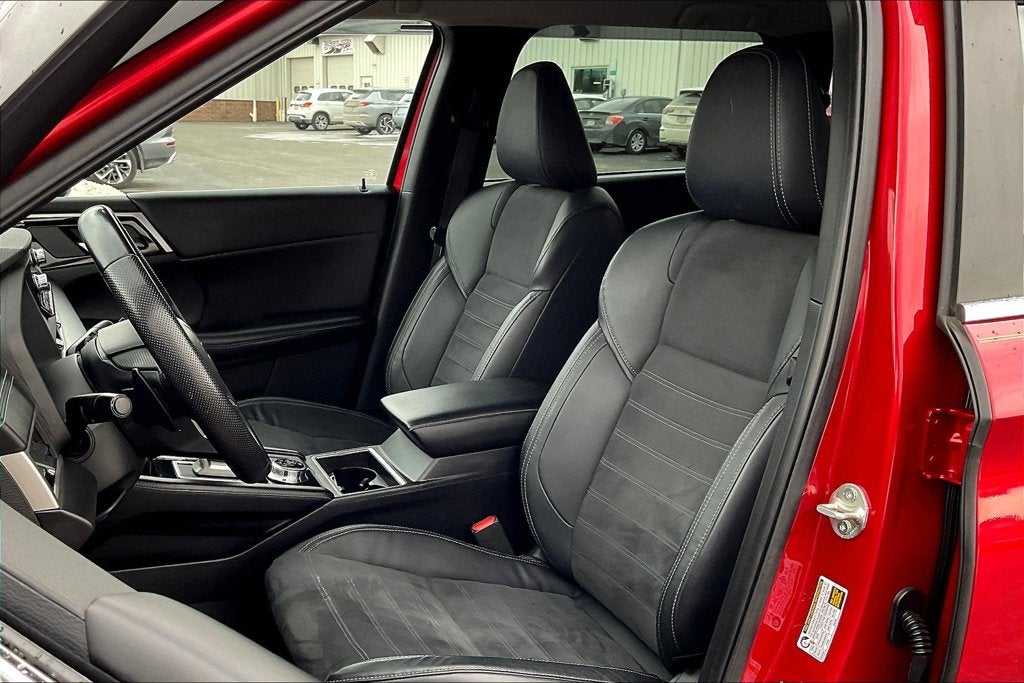 2022 Mitsubishi Outlander SE