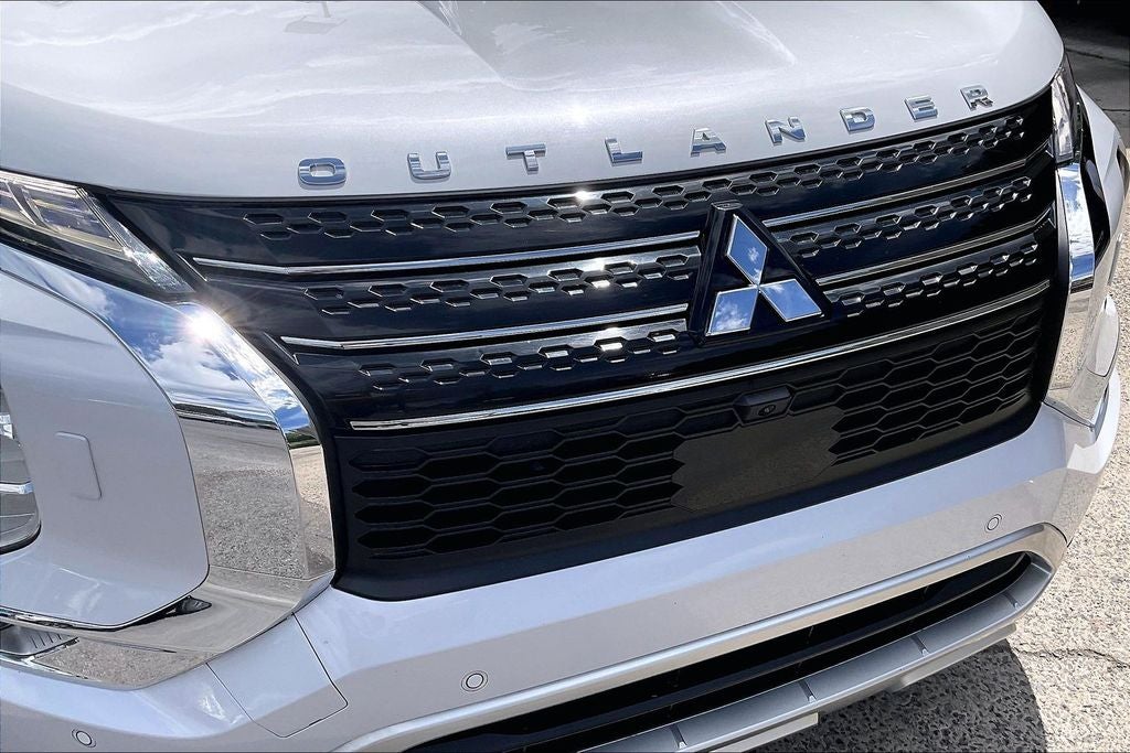 2022 Mitsubishi Outlander SE w/Pano