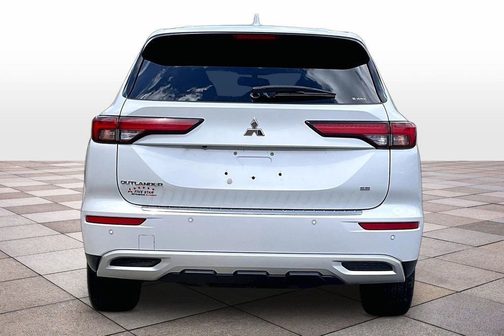2022 Mitsubishi Outlander SE w/Pano