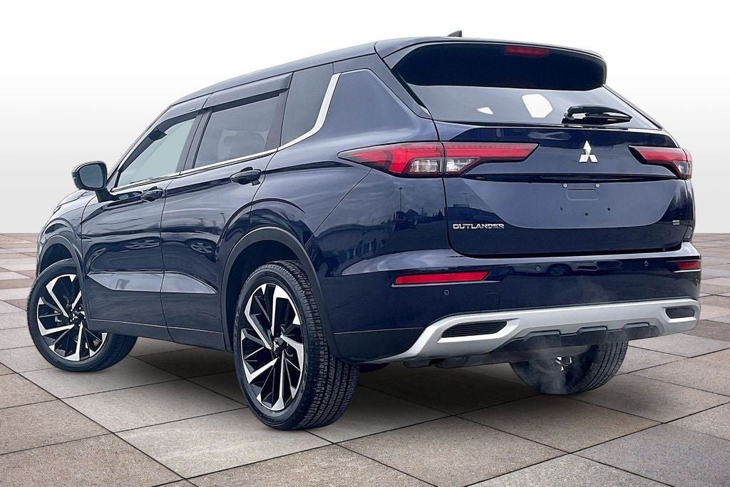 2022 Mitsubishi Outlander SE