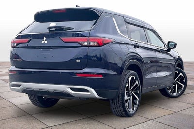 2022 Mitsubishi Outlander SE