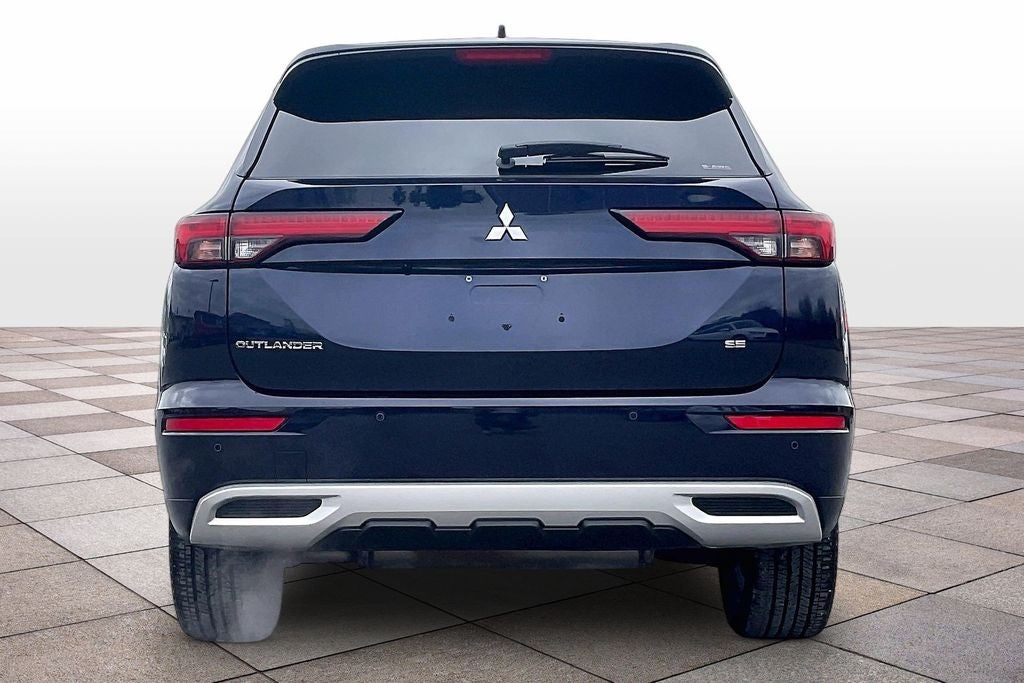 2022 Mitsubishi Outlander SE