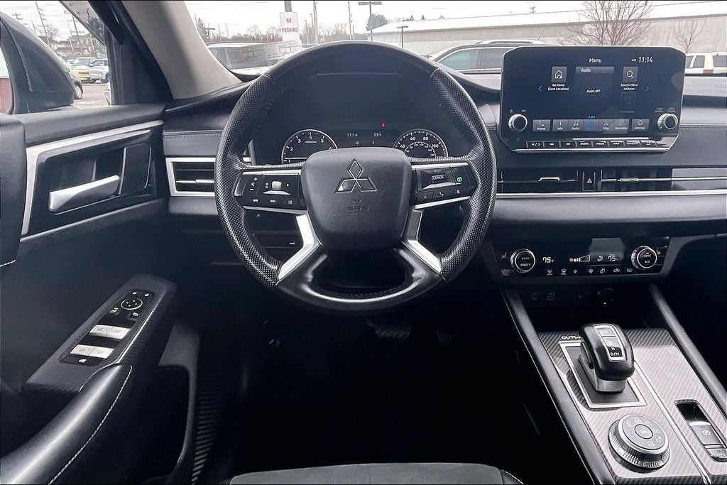 2022 Mitsubishi Outlander SE