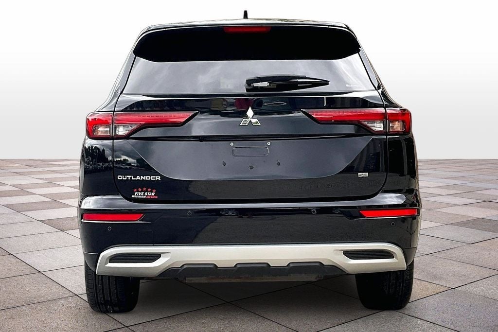 2022 Mitsubishi Outlander SE