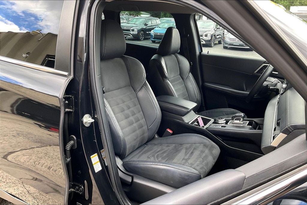 2022 Mitsubishi Outlander SE