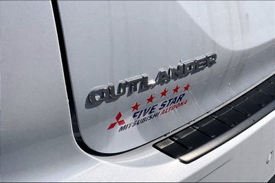 2026 Mitsubishi Outlander ES