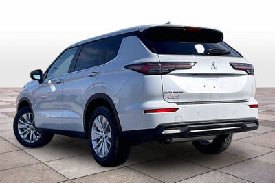 2026 Mitsubishi Outlander ES