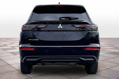 2026 Mitsubishi Outlander ES