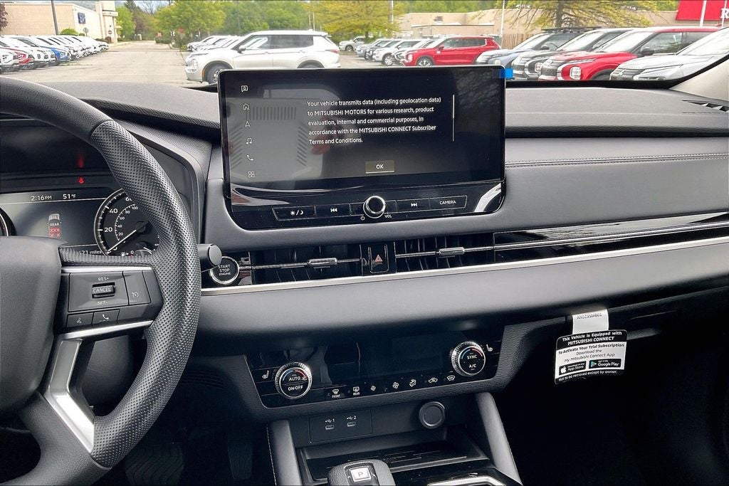 2026 Mitsubishi Outlander ES