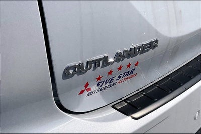2026 Mitsubishi Outlander ES