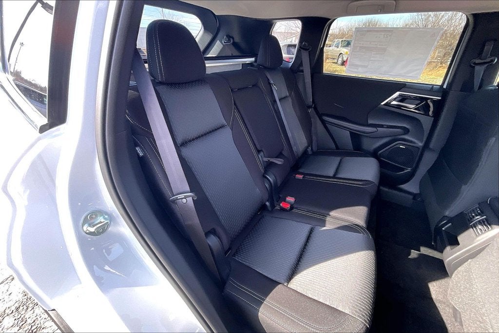 2026 Mitsubishi Outlander ES