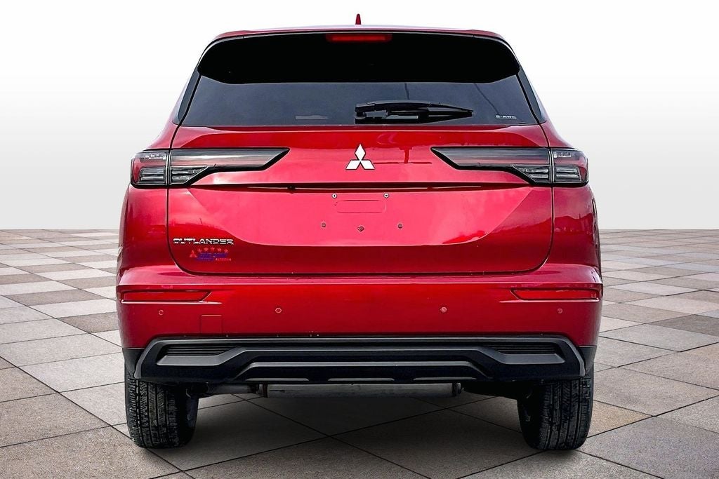 2026 Mitsubishi Outlander ES