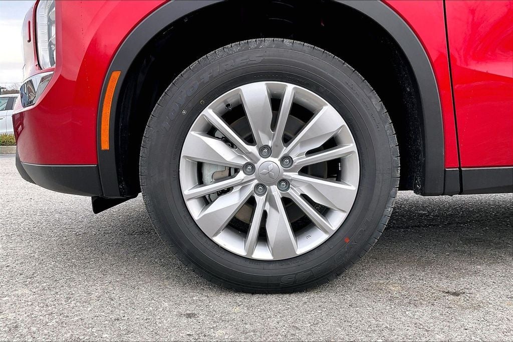 2026 Mitsubishi Outlander ES