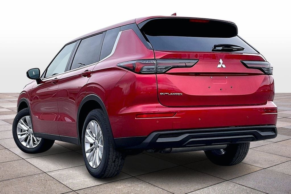 2026 Mitsubishi Outlander ES