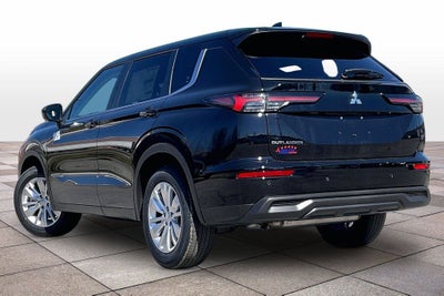 2026 Mitsubishi Outlander ES