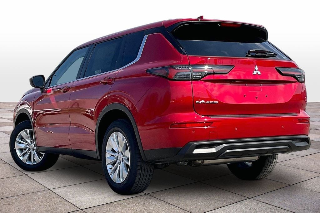 2026 Mitsubishi Outlander ES