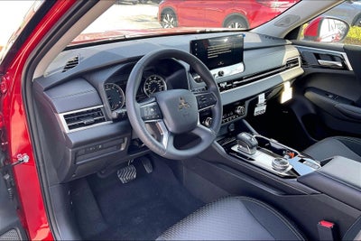 2026 Mitsubishi Outlander ES