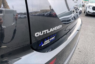 2026 Mitsubishi Outlander ES