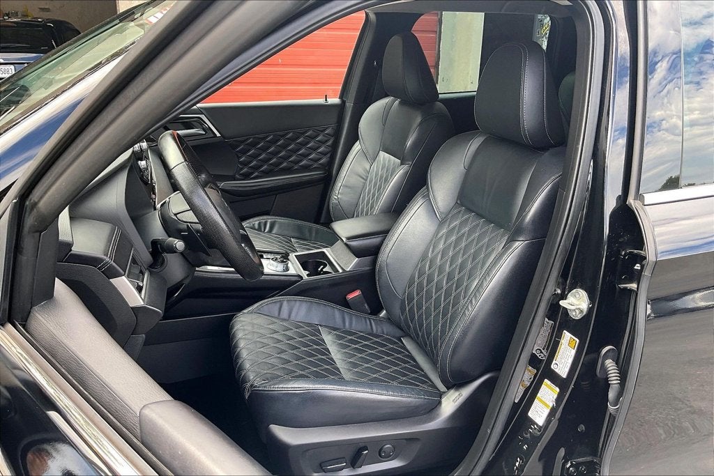 2022 Mitsubishi Outlander SEL
