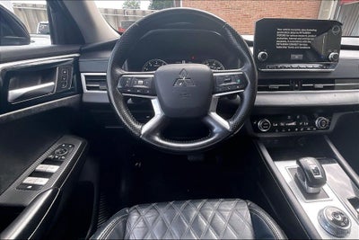 2022 Mitsubishi Outlander SEL