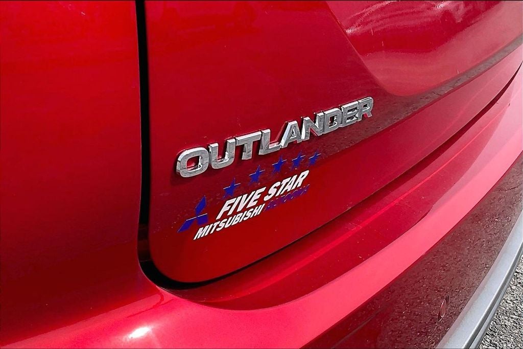 2025 Mitsubishi Outlander SE