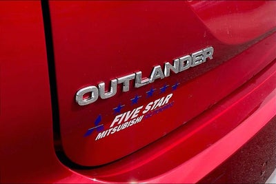 2025 Mitsubishi Outlander SE