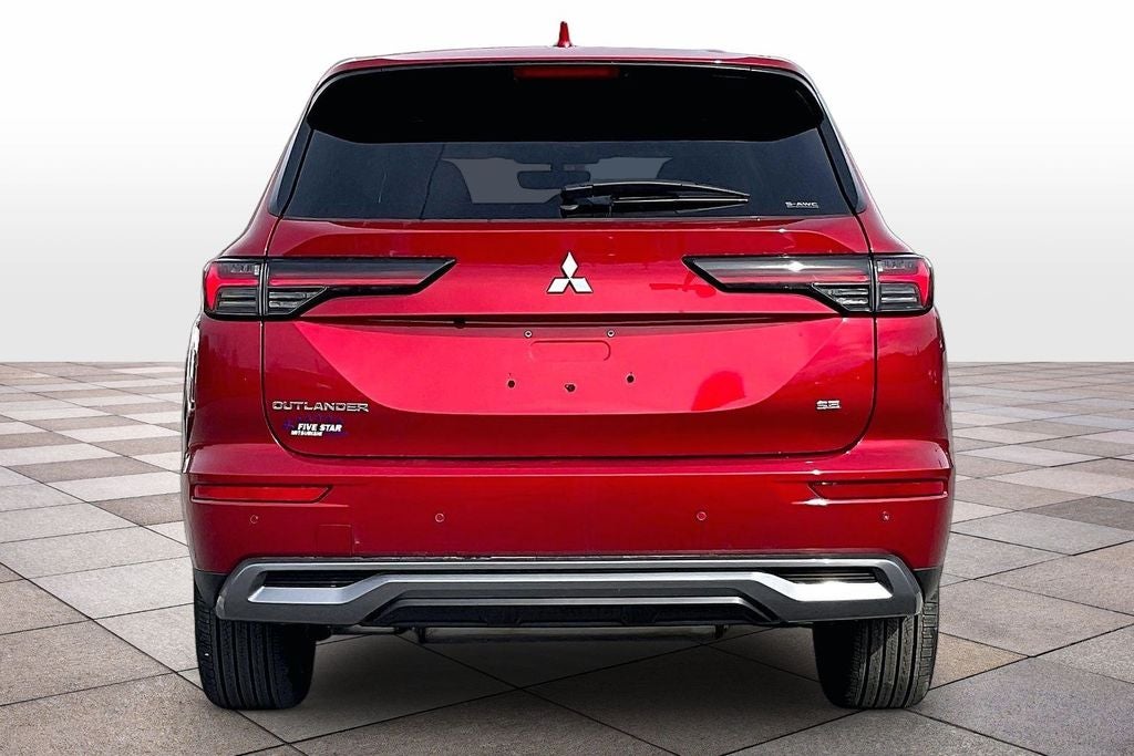 2025 Mitsubishi Outlander SE