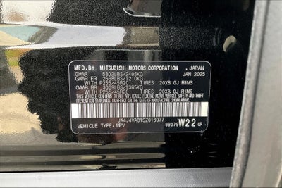 2025 Mitsubishi Outlander SE