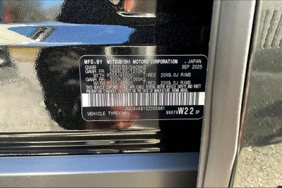 2025 Mitsubishi Outlander SE