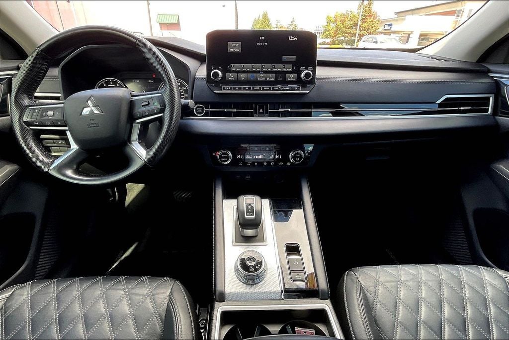 2022 Mitsubishi Outlander SEL