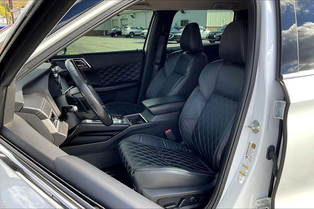 2022 Mitsubishi Outlander SEL