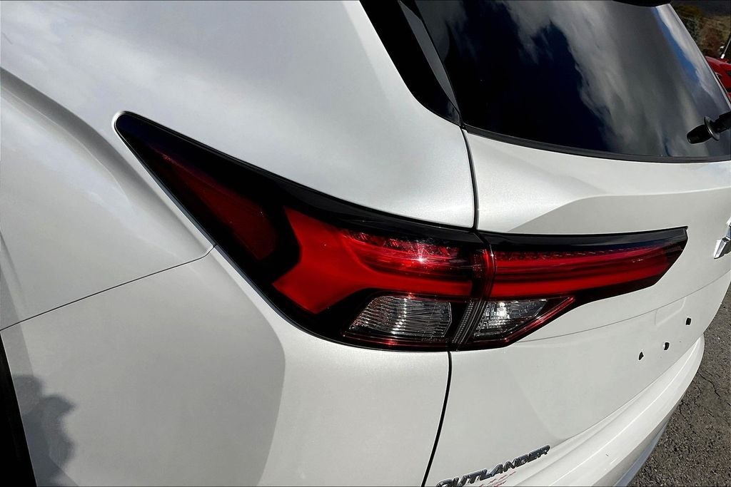 2022 Mitsubishi Outlander SEL