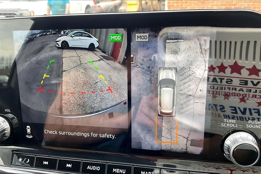 2024 Mitsubishi Outlander SE Tech